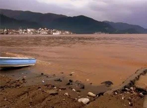 Marmaris Körfezi'nde tehlike had safhada