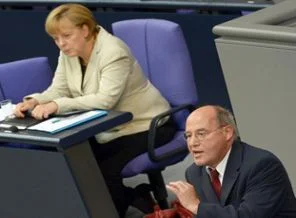 Merkel'in DDR geçmişini Sol Parti savundu