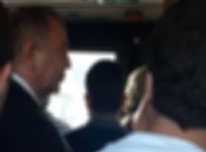 Metrobüse bir CHP'li binince...