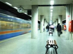 Metroda ölüm