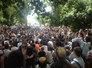 Osman Pamukoğlu Taksim Gezi Parkı'na eyleme gitti