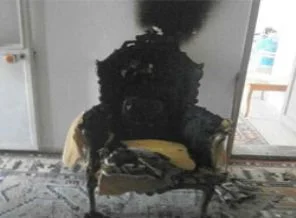 Oturduğu koltukta yanarak öldü!