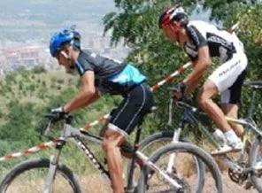 Pedaller barış için çevrildi