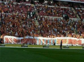 PFDK'dan G.Saray'a pankart cezası!