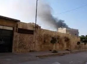 Suriye ordusu, Halep'teki askeri üssü bombaladı