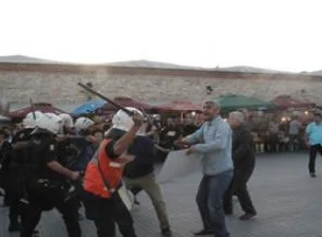 Taksim yasağına karşı yürüyüşe gazlı müdahale