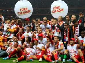 Terim: Tüm dünyadaki G.Saraylılara