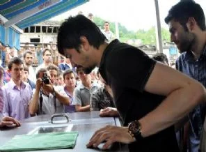 Tolga Zengin ve Mustafa Yumlu'dan taraftara son veda