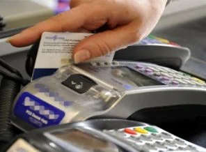Tüketiciden 'kart aidatı' tepkisi