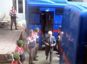Tutuklu yargılamaya devam