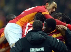 Umut Bulut evlendi
