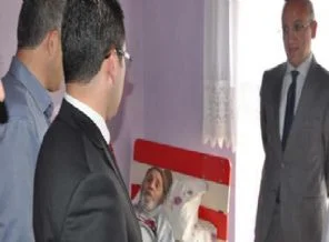 Vali yatalak hastaları tek tek ziyaret etti