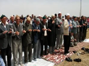 Yağmur duası esnasında yağmura yakalandılar