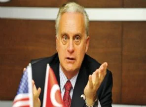 ABD elçisi yine haddini aştı