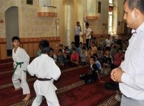Adana'da camiide çocuklara karate eğitimi