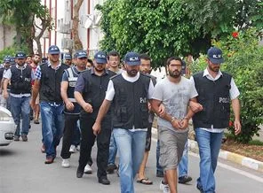 Adana'daki 'twitter' şüphelileri serbest bırakıldı