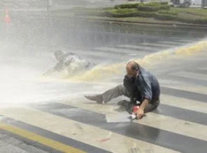 Ahmet Hakan'ın balkondan gördükleri