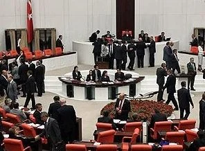 Anayasa Uzlaşma Komisyonu'ndan HSYK kararı