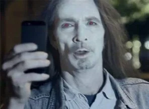 Apple'ı kızdıracak reklam