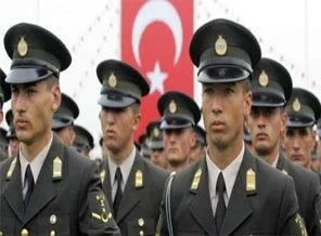 Askere sosyal medya yasak!