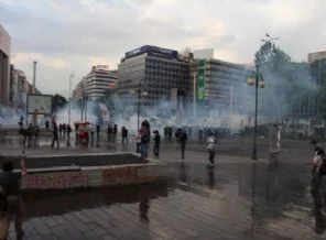 Avrupalı, gezi parkı platformu üyeleri ile bir araya geldi
