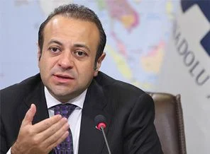 Bağış: Türkiye, ABD ve İngiltere'de yaşananlar tesadüf değil
