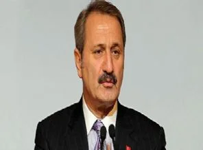 Bakan Çağlayan nişanlandı