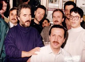 Başbakan'ın berberi: Erdoğan biraz sakinleşmeli