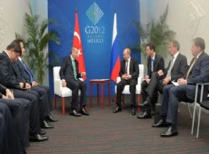 Başbakan, Putin ile telefonda görüştü