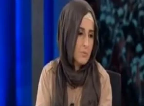 Başörtülü yazara küfür