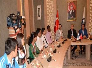Baykal'dan 'Türkçe Olimpiyatları'na övgü