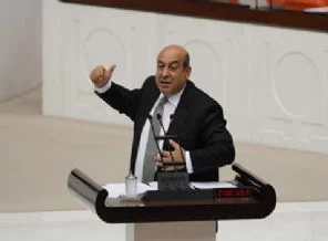 BDP'li Kaplan: AKP karizmayı çizdirdi