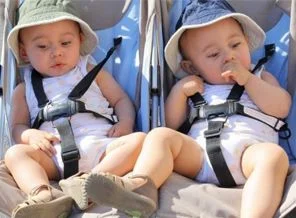 Bebeği en iyi yine bebek anlar!