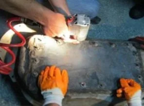 Benzin deposunda esrar sevkiyatı polise takıldı