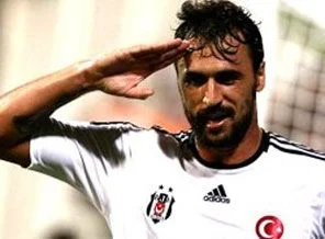 Beşiktaş yıldız golcüyü gönderiyor