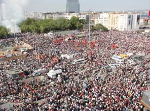 Binlerce gaz bombası ve 35 saatin ardından Gezi Parkı