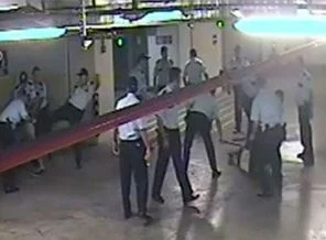 ÇHD: Polis Gezi Parkı eylemcilerini gözaltına almadı, dövdü