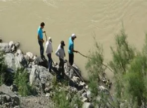 Çoruh Nehri'de kayıp 3 kişi aranıyor