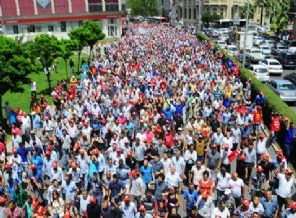 Darbe tanımına 'demokrasi' ayarı