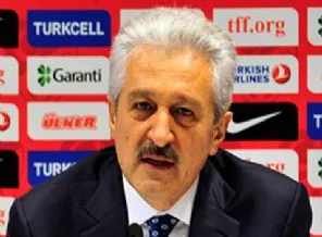 Dava için Tahkim'i bekliyor