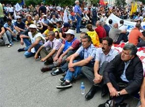 DİSK ve KESK eylemlerini sonlandırma kararı aldı