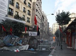 Esnaf eylemlerin bitmesini bekliyor
