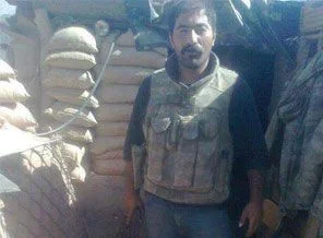 Ethem Sarısülük'ün kafa karıştıran fotoğrafı