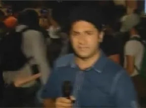 Eylemciden Habertürk muhabirine canlı yayında tokat