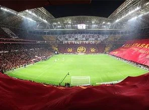 Galatasaray kombineleri tüketti