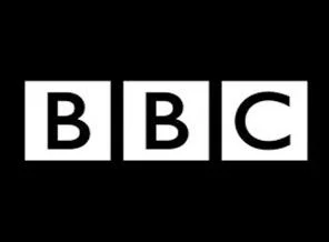 Gezi eylemcileri BBC'nin ofisinin önünde toplandı