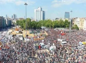 Gezi eylemcilerinin revirinde molotof