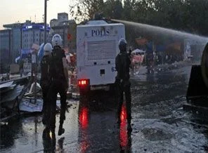 Gezi olaylarında 7 kişiye yakalama kararı