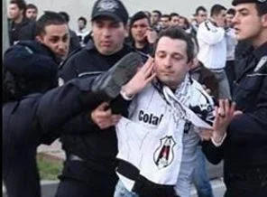 Gezi Parkı eyleminde güç kullanan polis Twitter'da aranacak