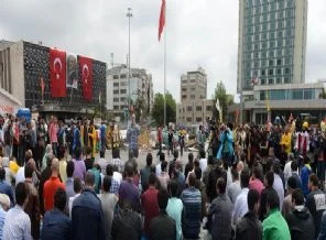 Gezi Parkı'nda ikinci cuma namazı